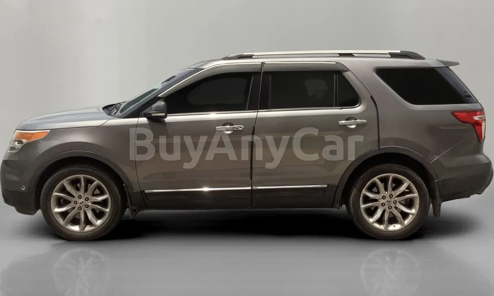 Vehicle photo 4
