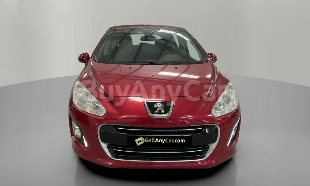 Vehicle photo 1
