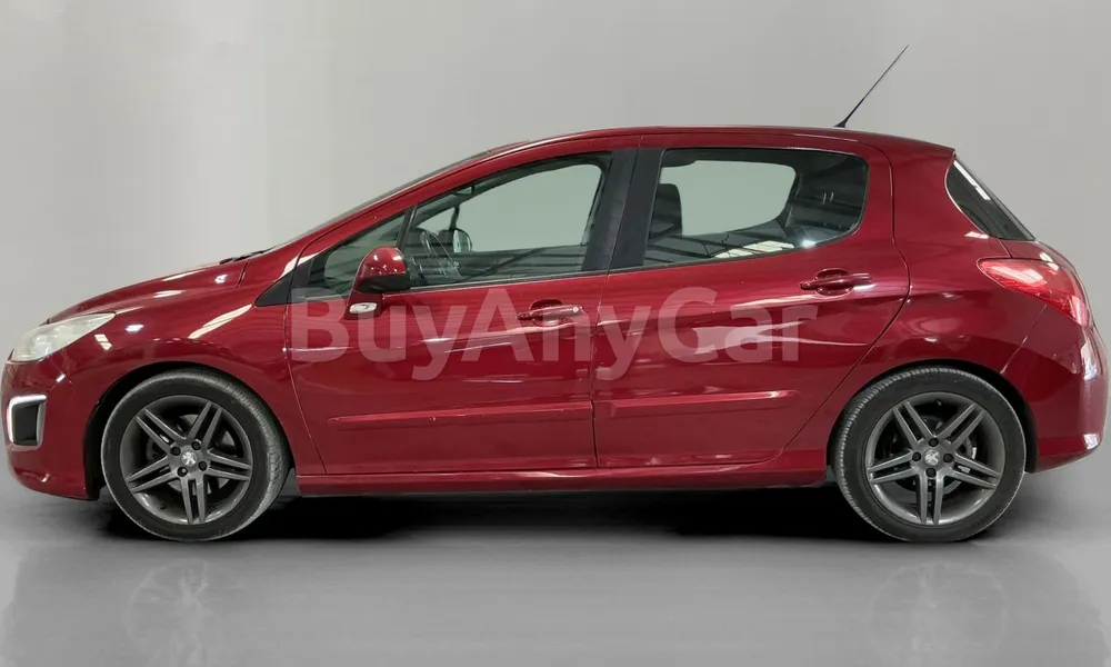 Vehicle photo 5