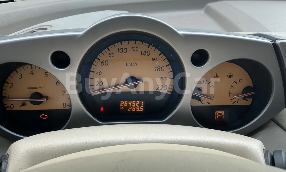 Vehicle photo 7