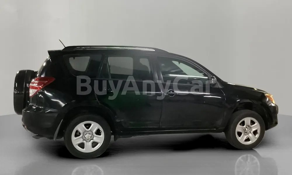 Vehicle photo 3