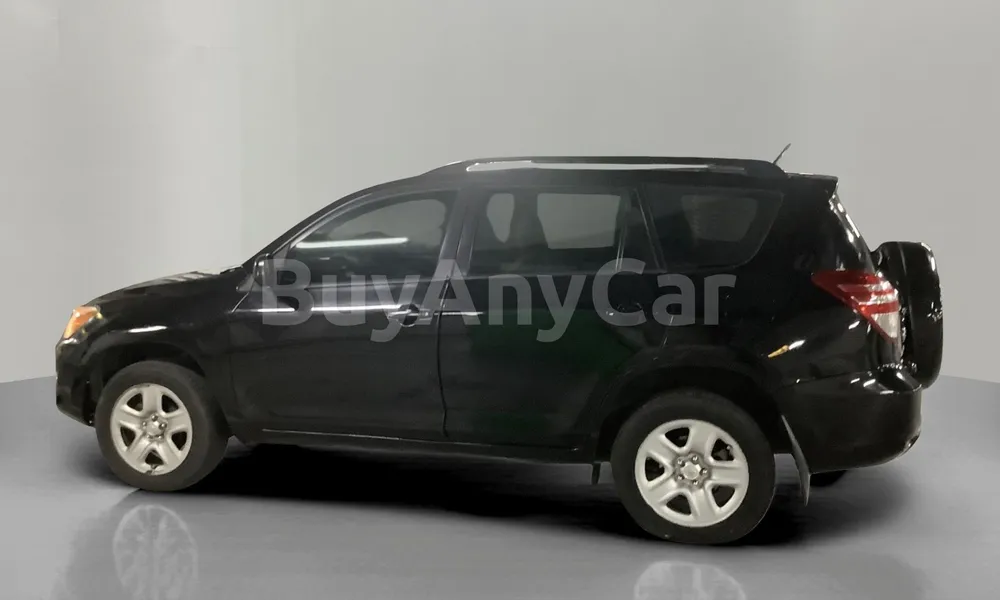 Vehicle photo 4