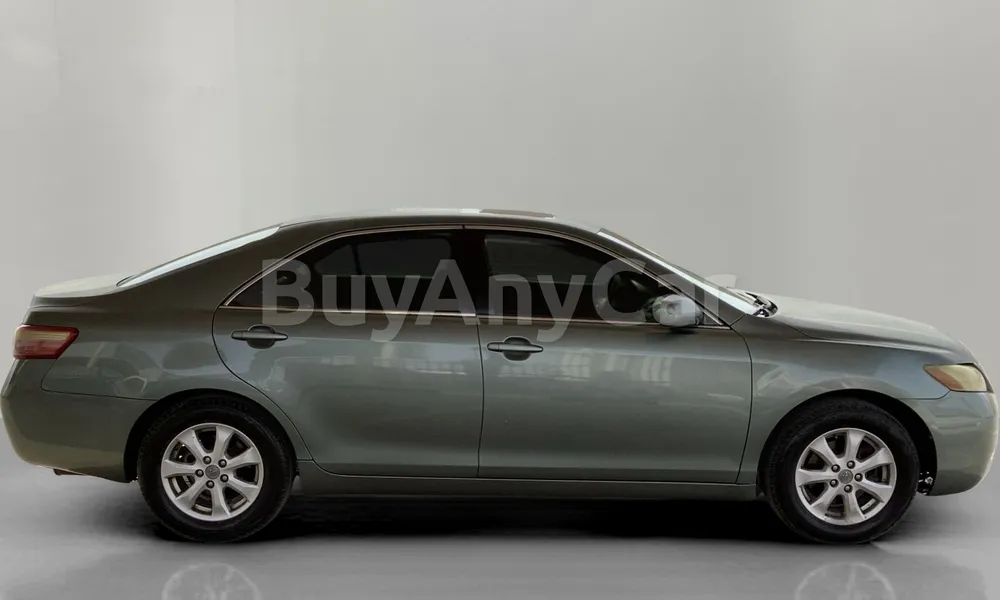 Vehicle photo 3