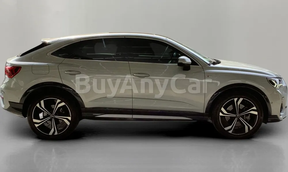 Vehicle photo 3