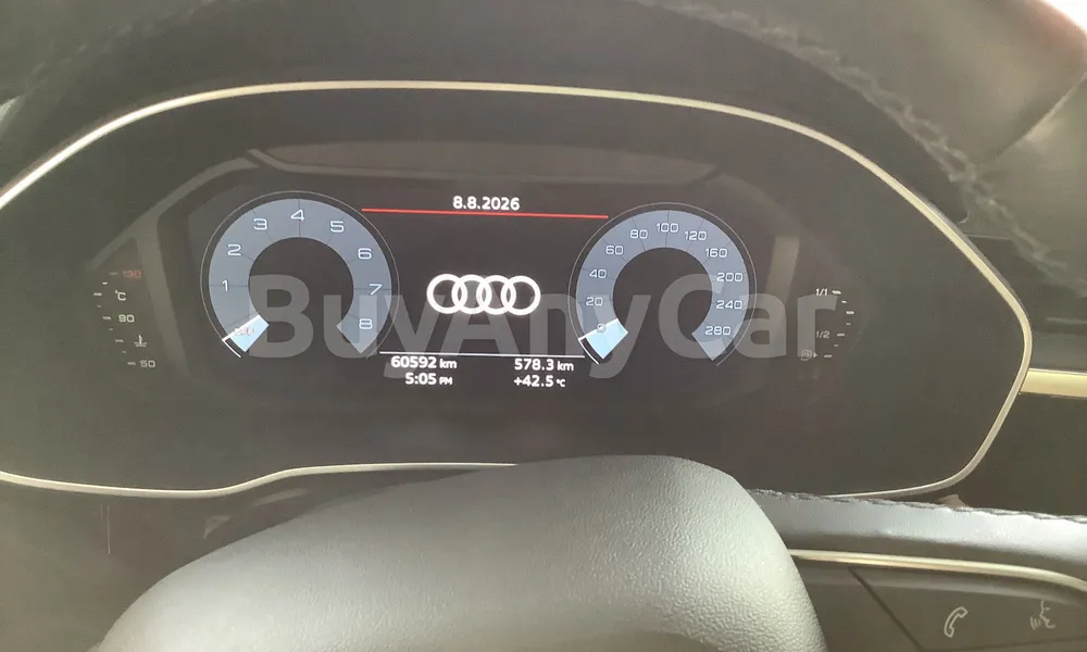Vehicle photo 9
