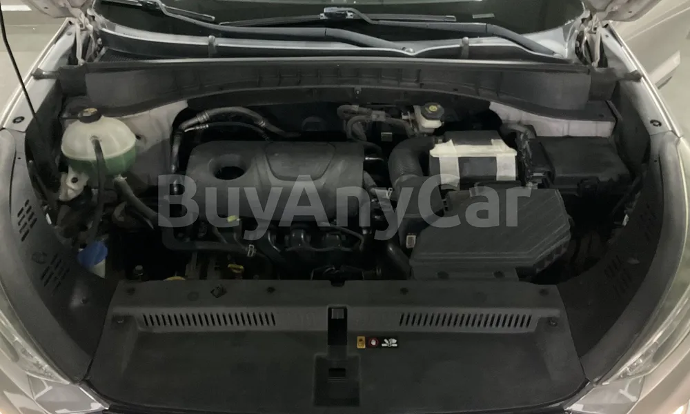 Vehicle photo 5