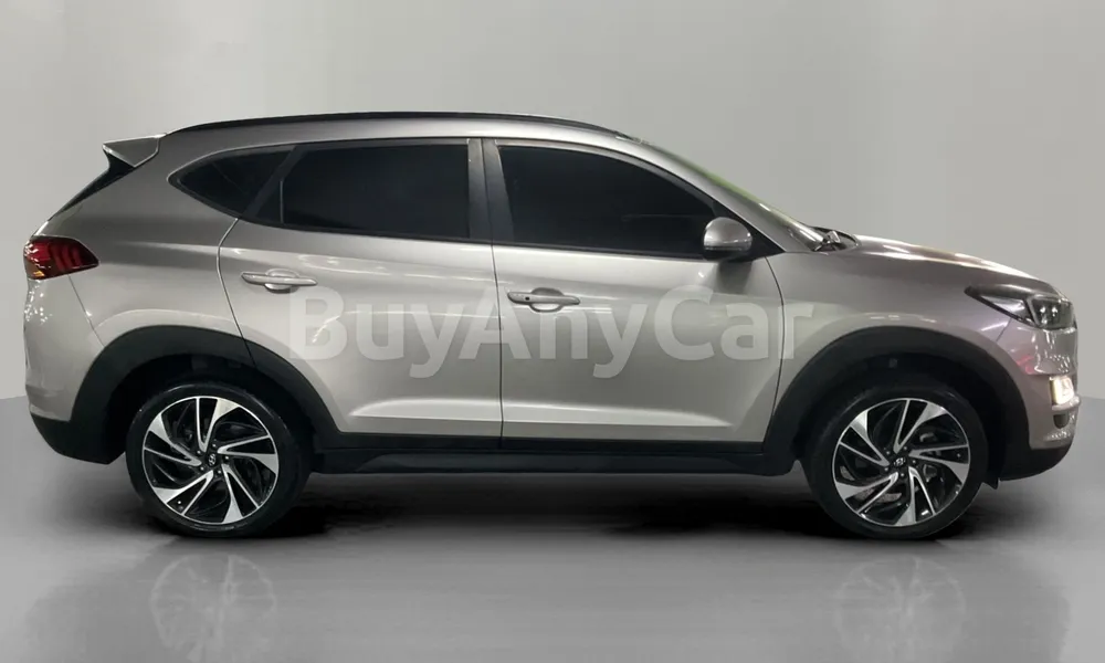 Vehicle photo 3