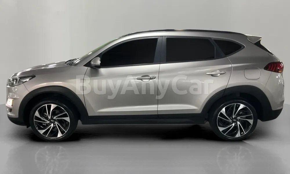 Vehicle photo 4