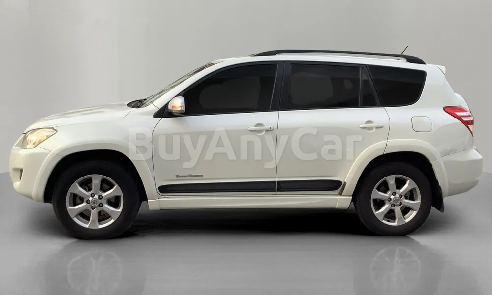 Vehicle photo 4