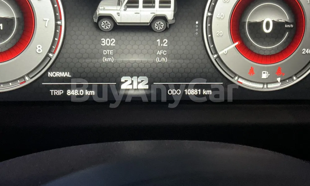 Vehicle photo 7