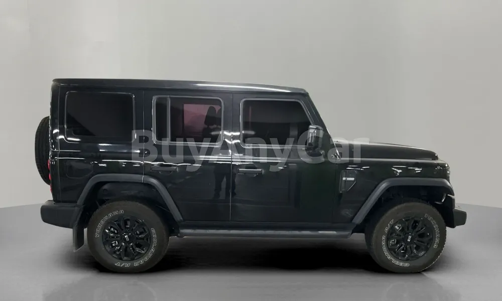 Vehicle photo 3