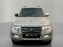 Mitsubishi Pajero 2016