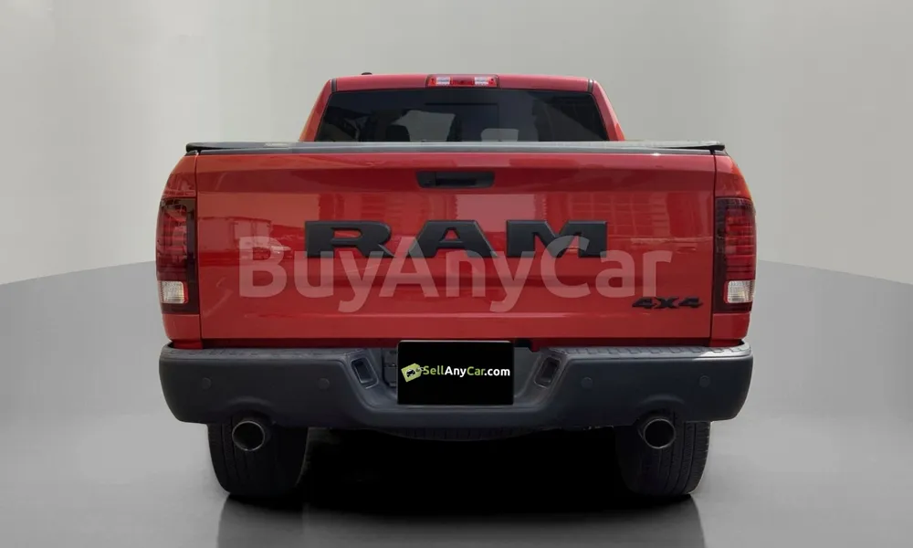 Vehicle photo 2