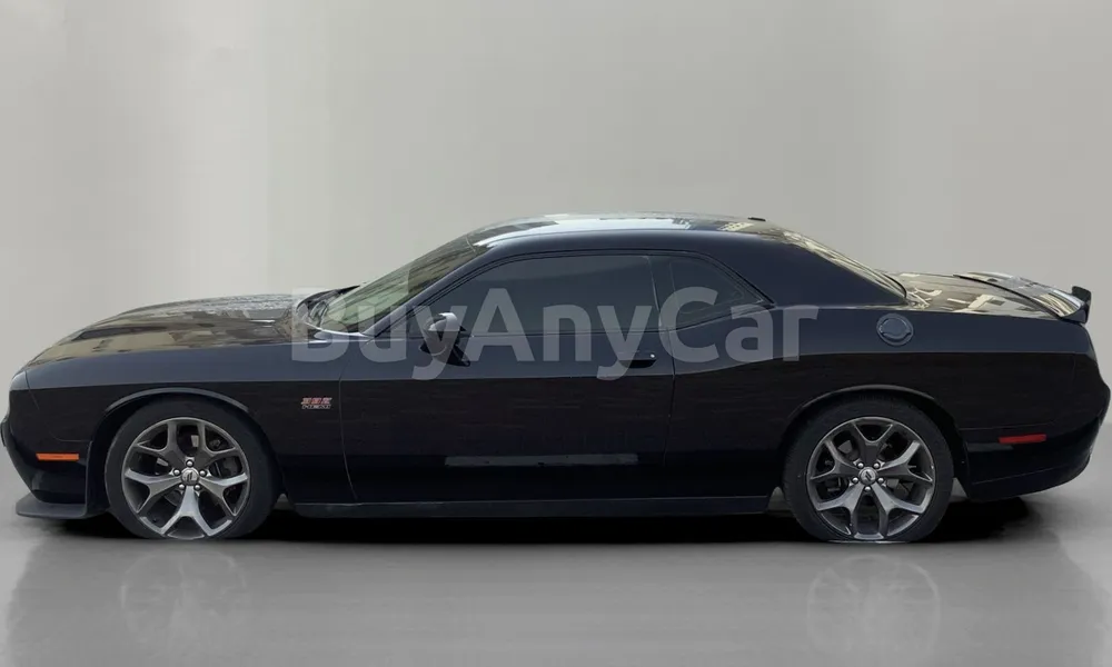 Vehicle photo 4