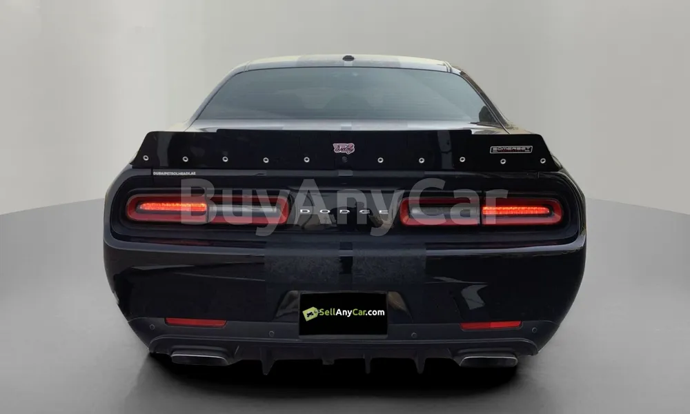 Vehicle photo 2