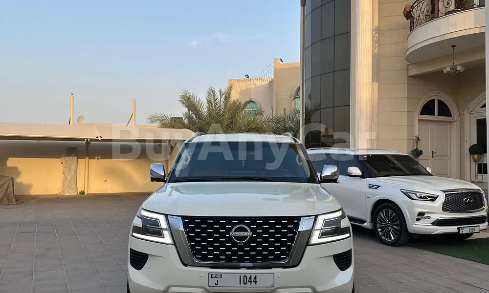 Vehicle photo 8