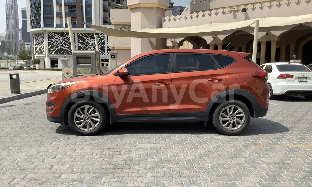 Vehicle photo 4