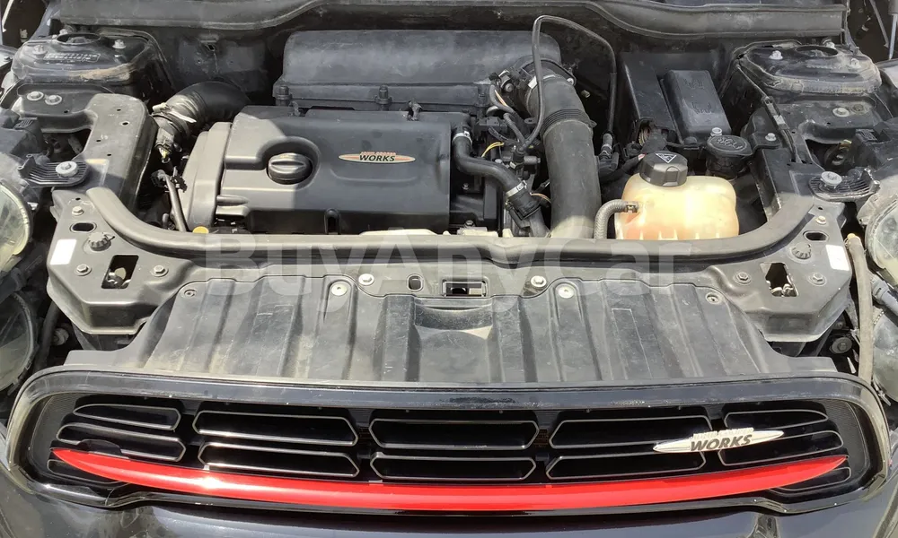 Vehicle photo 7