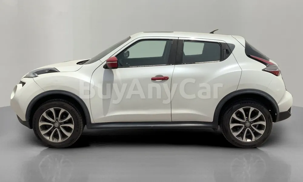 Vehicle photo 4