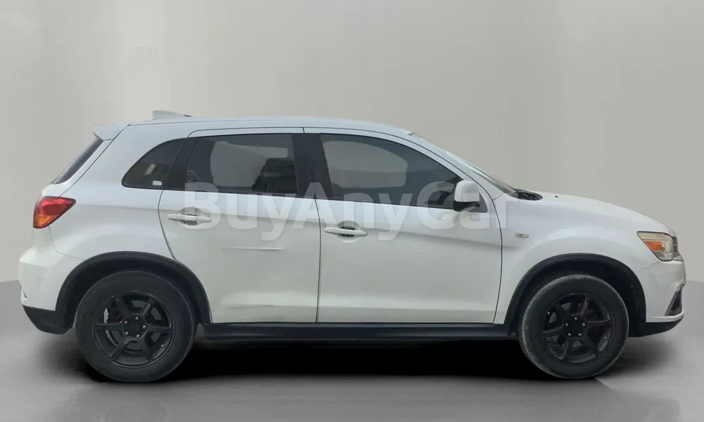 Vehicle photo 3