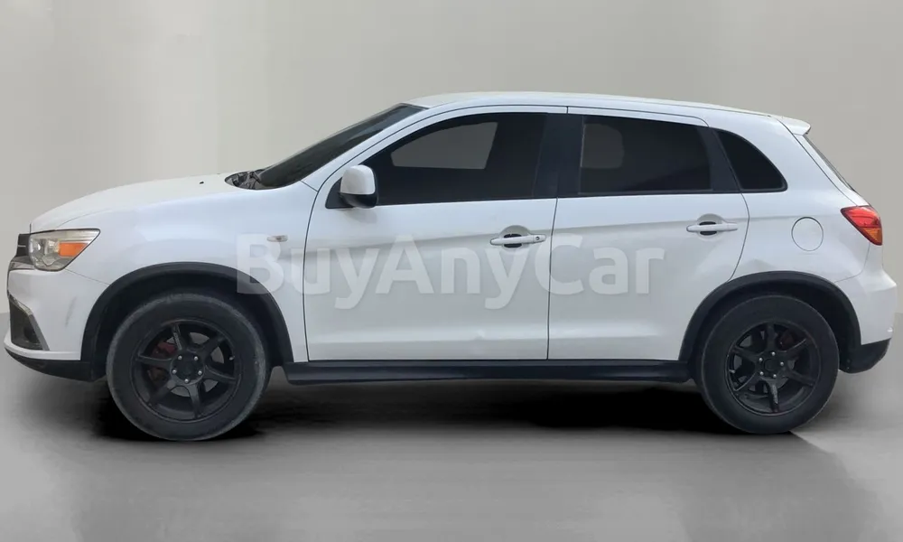 Vehicle photo 4