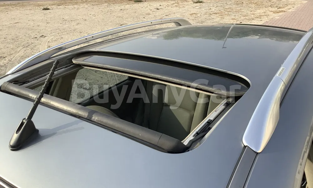 Vehicle photo 5
