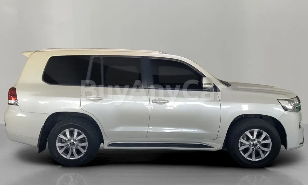 Vehicle photo 3