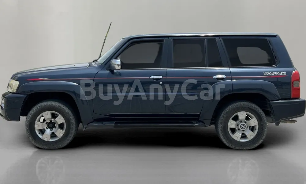 Vehicle photo 3