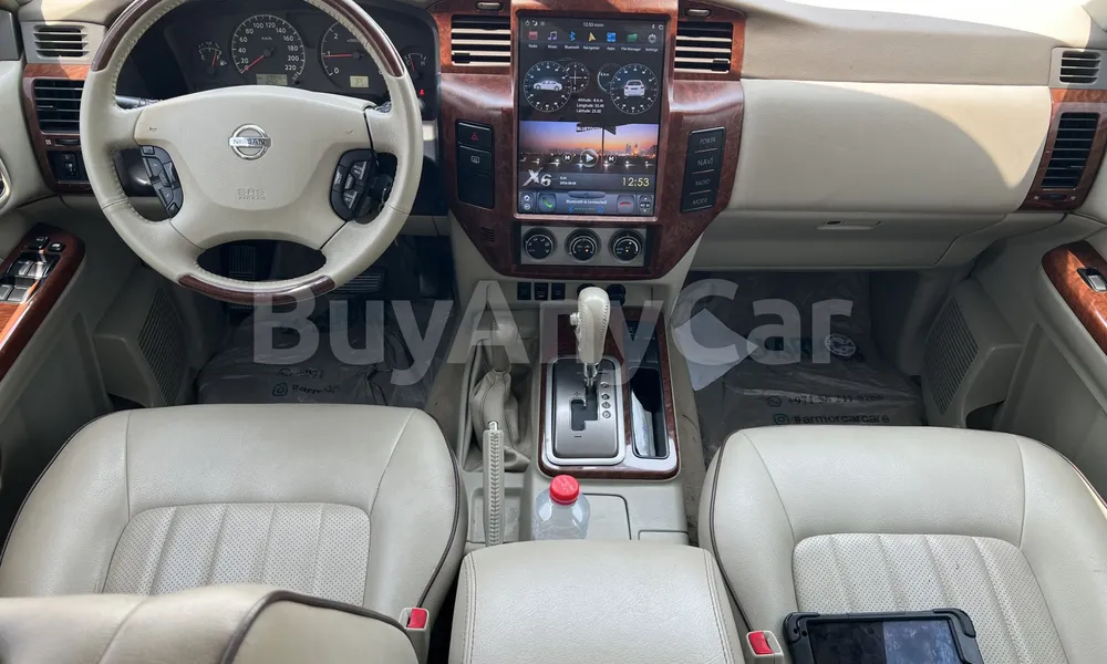Vehicle photo 8