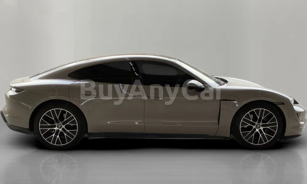 Vehicle photo 4
