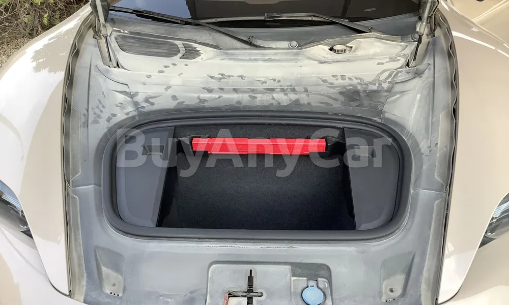 Vehicle photo 6
