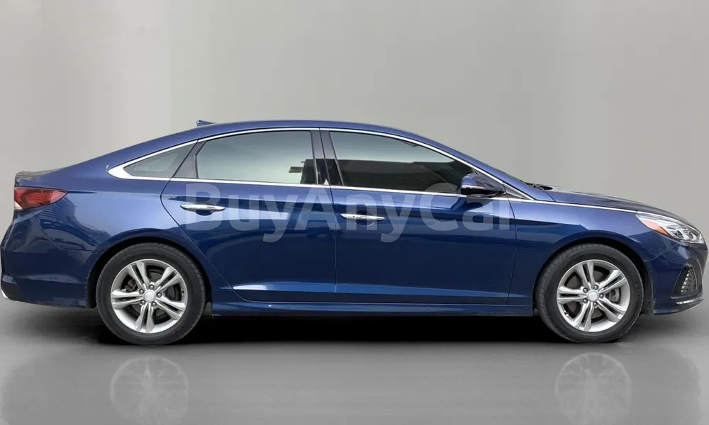Vehicle photo 3