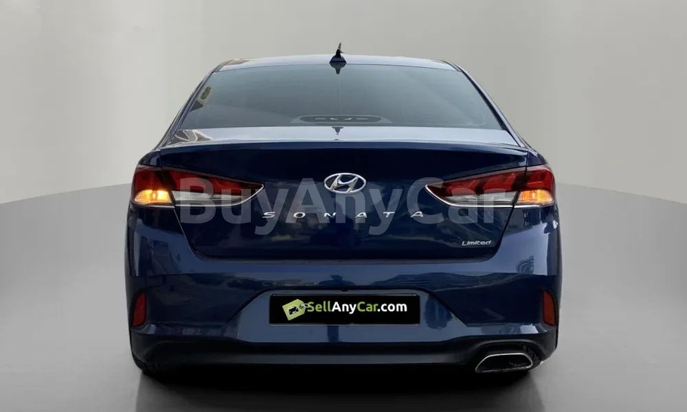 Vehicle photo 2