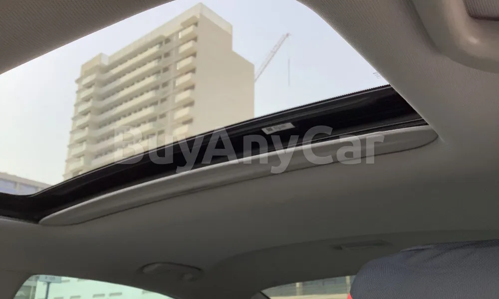 Vehicle photo 7