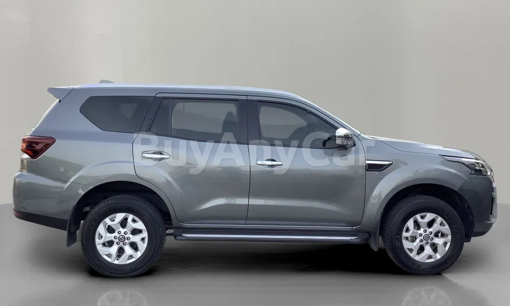 Vehicle photo 3