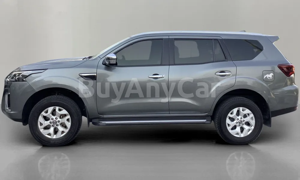 Vehicle photo 4