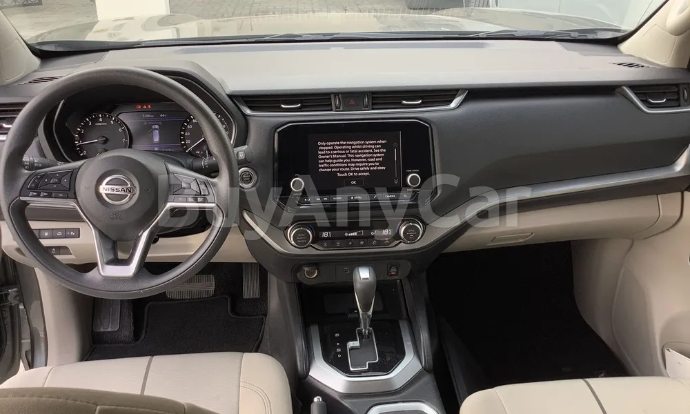 Vehicle photo 8