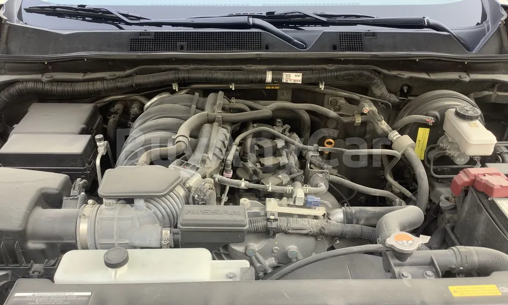 Vehicle photo 6