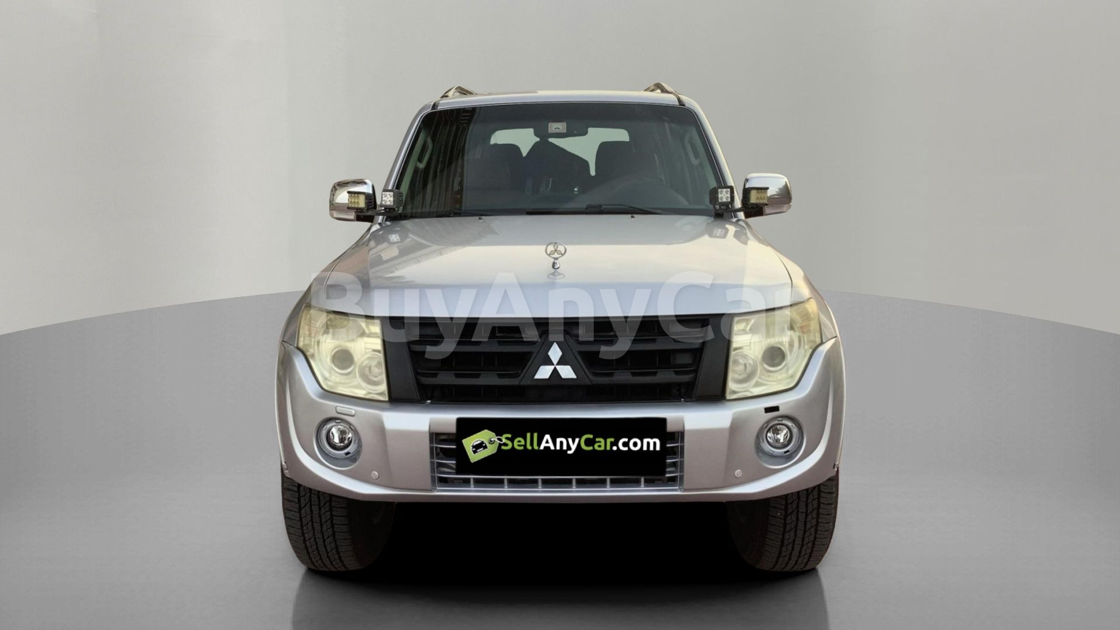 2014 Mitsubishi Pajero