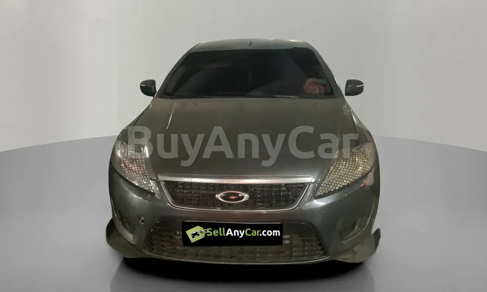Vehicle photo 1