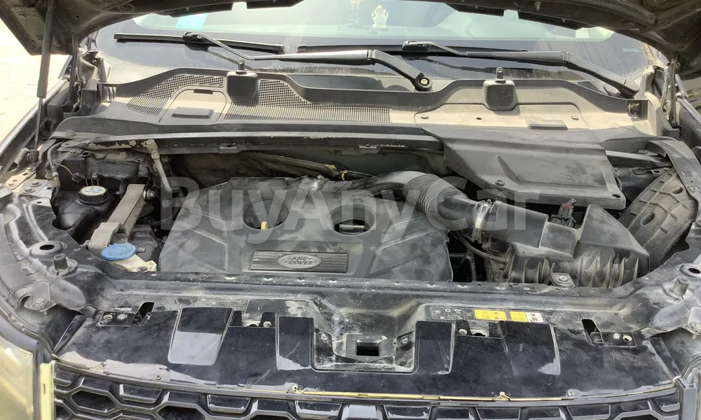 Vehicle photo 6