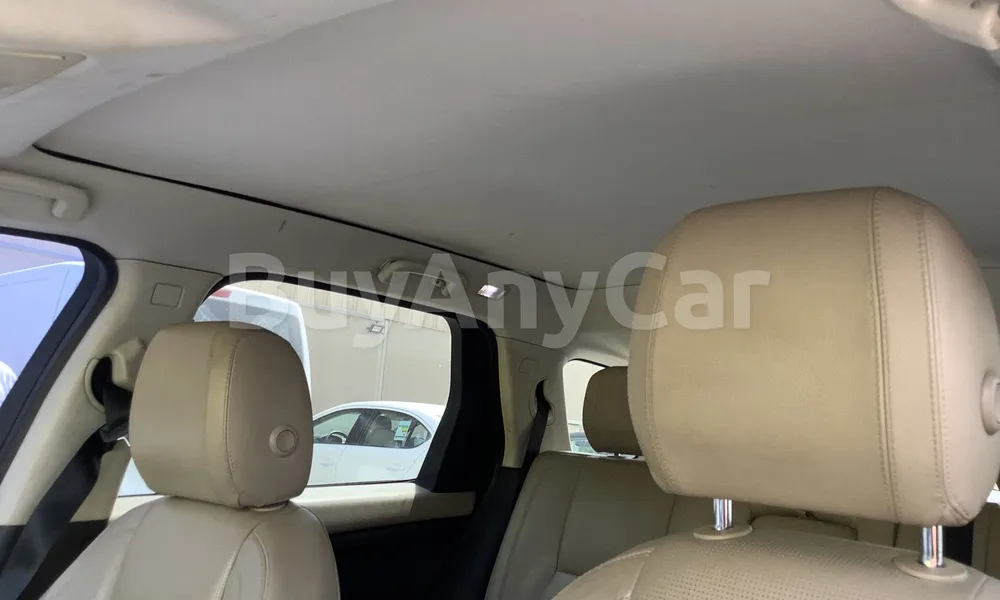 Vehicle photo 8