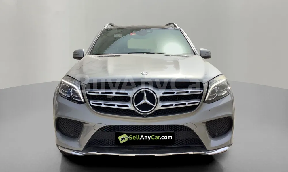 Vehicle photo 1
