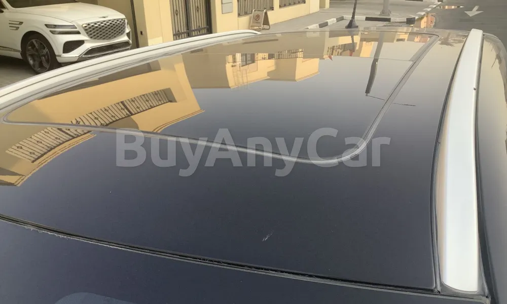 Vehicle photo 5