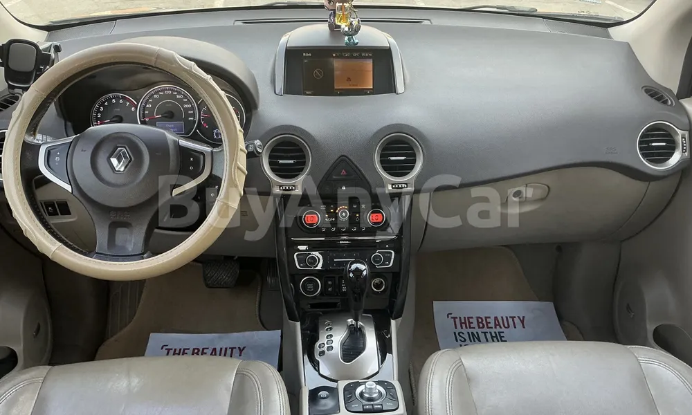 Vehicle photo 9