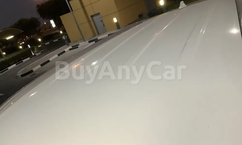Vehicle photo 5