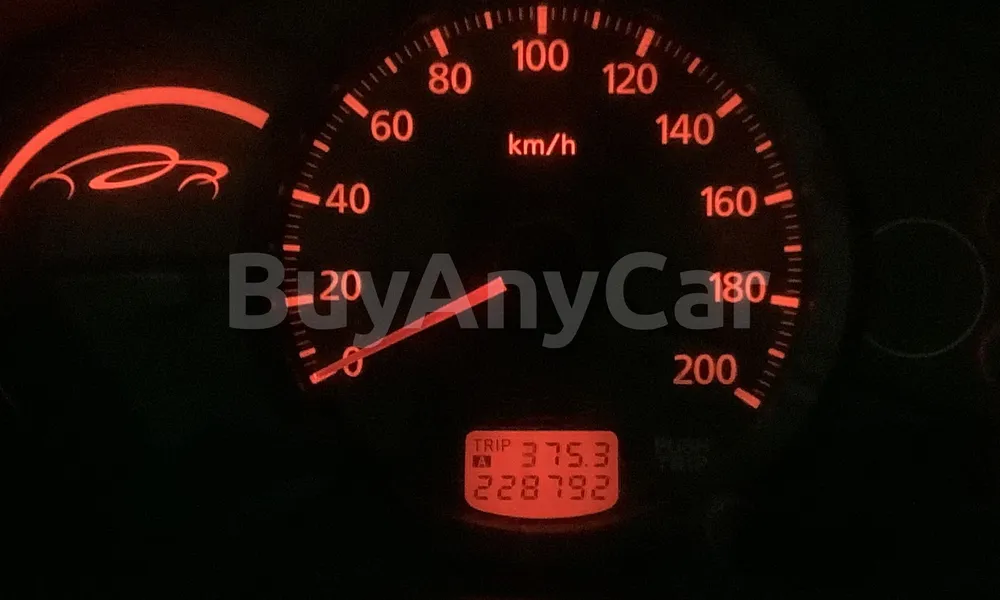 Vehicle photo 7