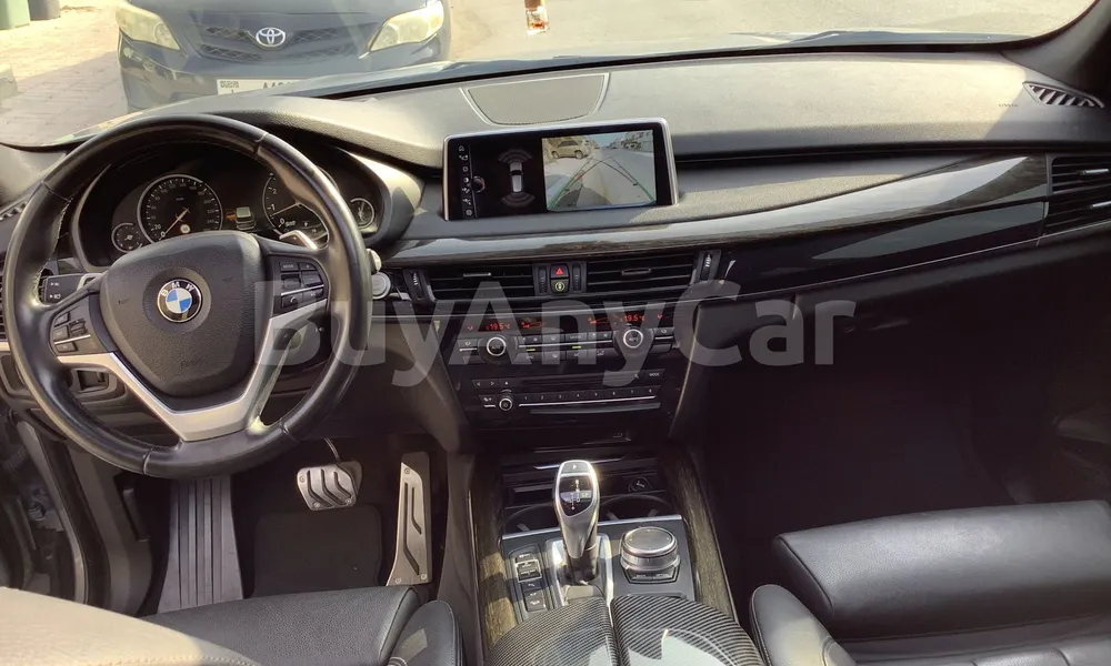 Vehicle photo 7
