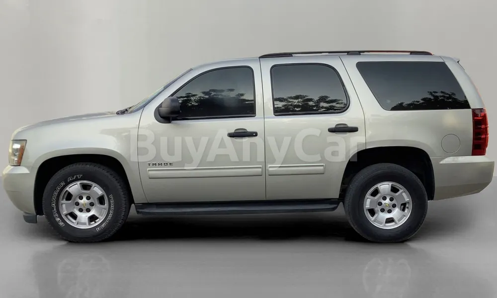 Vehicle photo 3