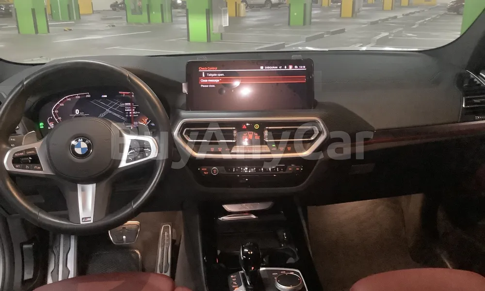 Vehicle photo 7